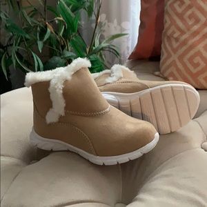 Toddler boots